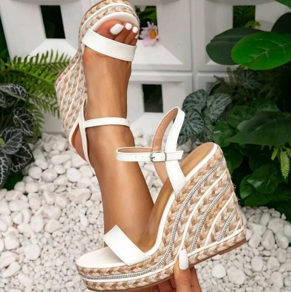 Shoes - Fashionable And Comfortable Round-Toe Sandals, Simple White High-Heeled Sandals